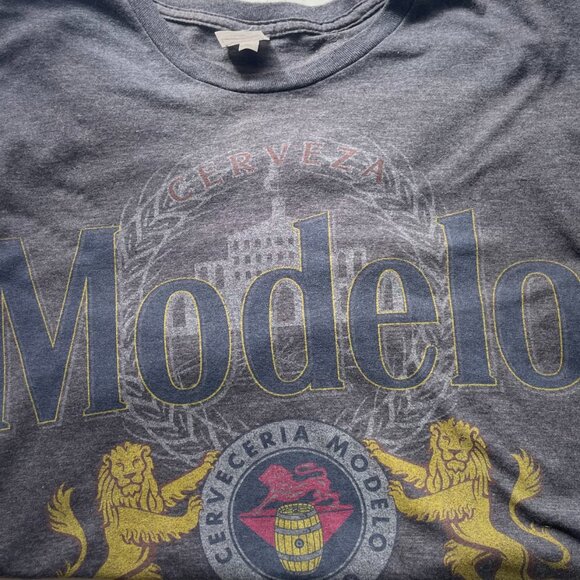 Modelo Beer Logo T-Shirt – Men’s Size Large - Grey - Worn Once - Like New - Picture 3 of 3